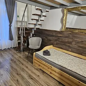 Quiet And 2 Bedrooms 2 Bathrooms In The Heart Of , Budapest Hungría